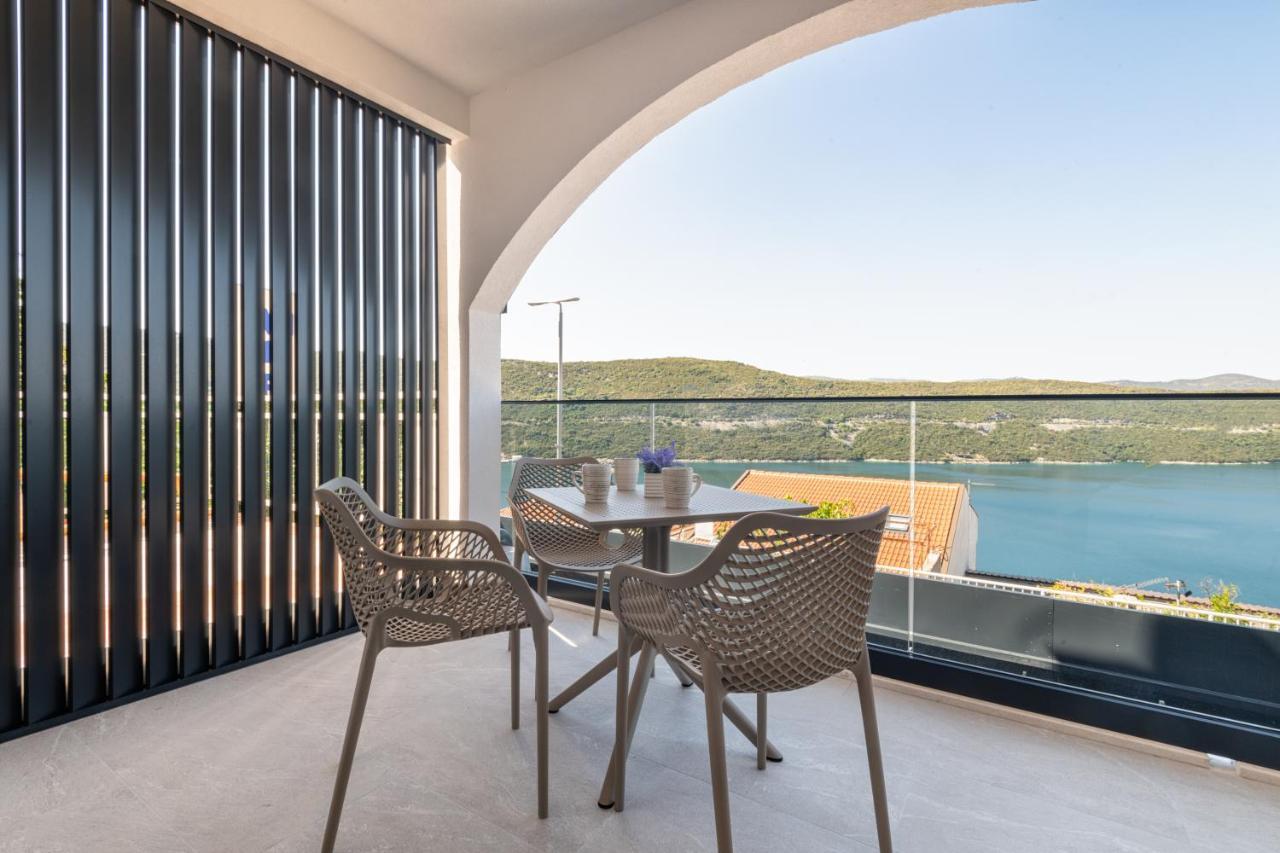 Villa Golden 네움 외부 사진