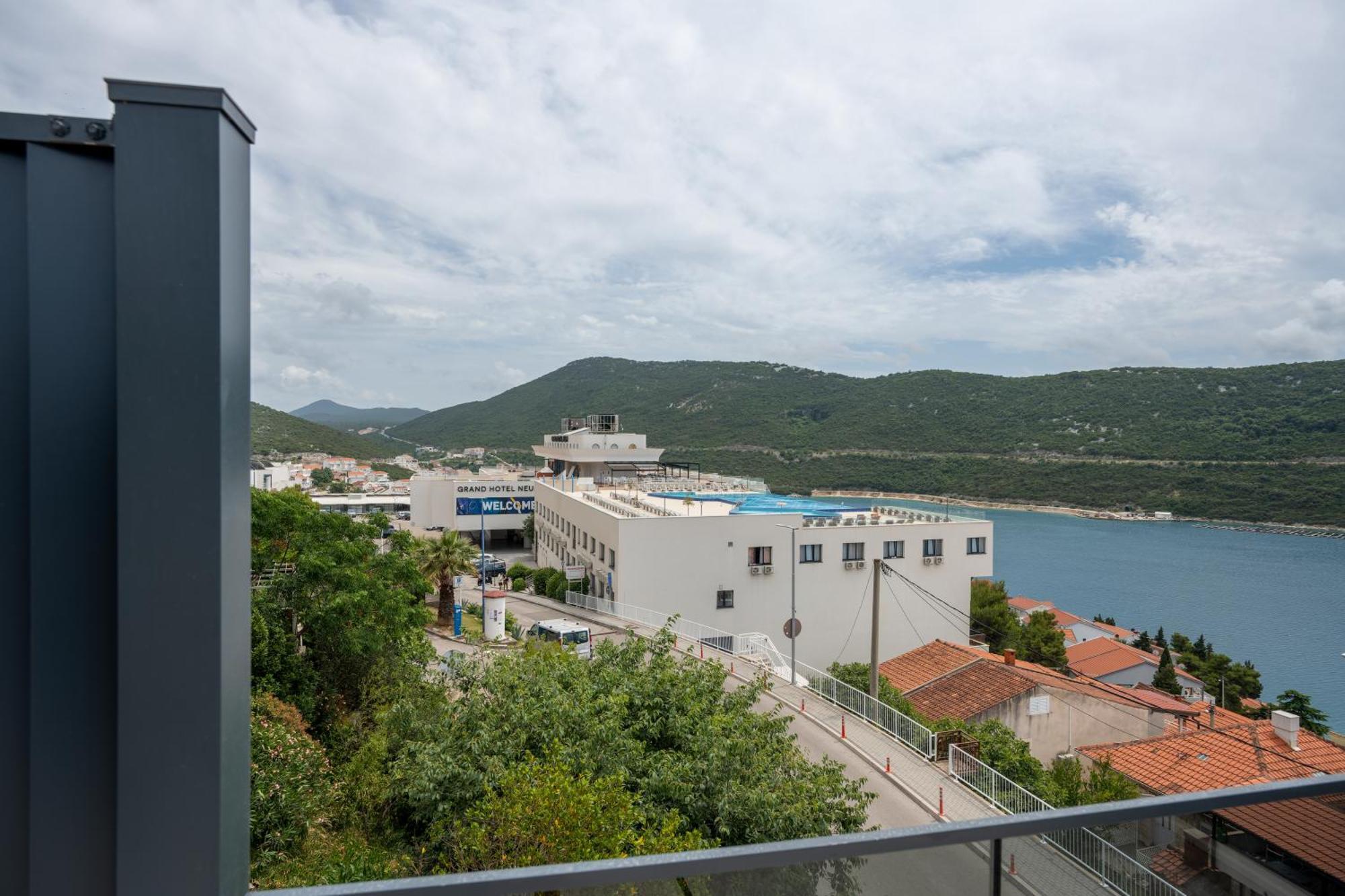 Villa Golden 네움 외부 사진